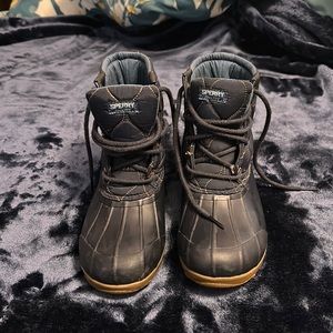 Winter duck boots